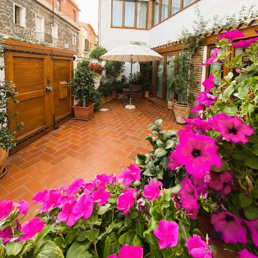 Вилла Casa Raimondo Орозеи Экстерьер фото